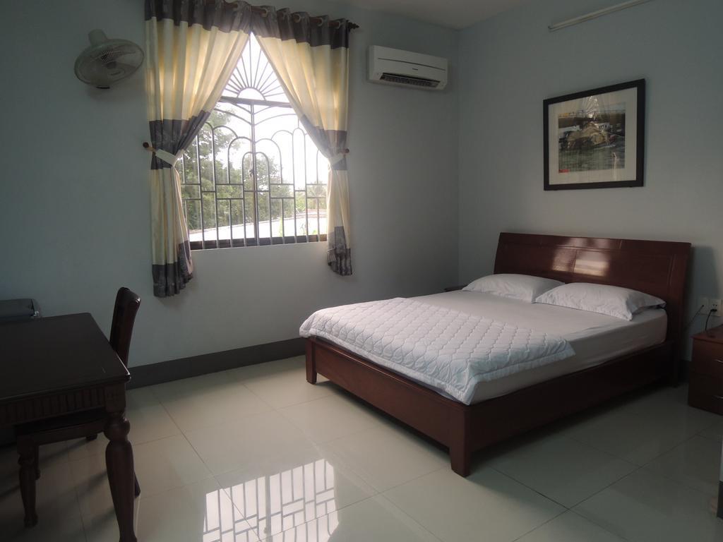 Sao Mai Hotel Cái Bè Quarto foto